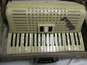 Vintage Excelsior Accordion Model 640 With Original Hard Case - Picture 1 of 10