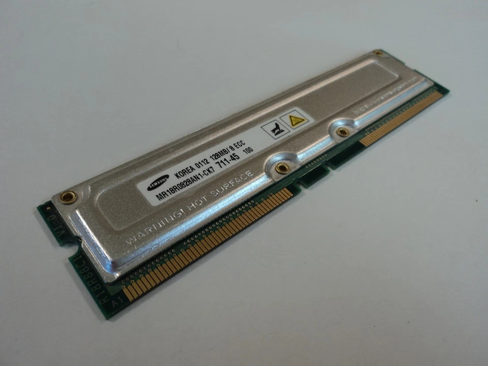 Samsung RAM Memory Module 128MB PC700 RDRAM RIMM 184-Pin RAMBUS MR18R0828AN1-CK7 - Image 1 of 4
