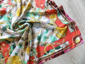 Hermosa bufanda GUESS Italia multicolor - Imagen 1 de 4