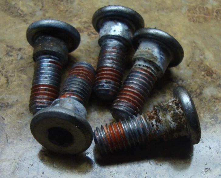 2001 年本田 Shadow VT600 VLX 前盘制动转子轮圈 VLX600 螺栓 — 第 1/1 张图片