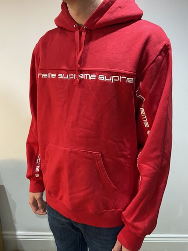Felpa con cappuccio a righe Supreme Text rossa media usata