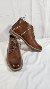 Neu ohne Etikett! Kenneth Cole Reaction Parker Chukka Boots Gr. 9,5 M Braun Herren Stiefel Schnürstiefel - Bild 1 von 7