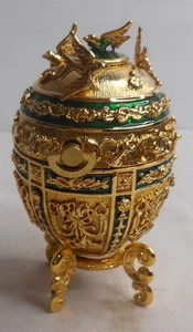 Caja de música Joan Rivers Imperial Treasures Fabergé Egg 3" de alto x 2" de ancho verde - Imagen 1 de 6