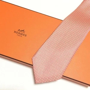 Level H Pattern HERMES Tie Silk Salmon Pink Dot - Picture 1 of 8