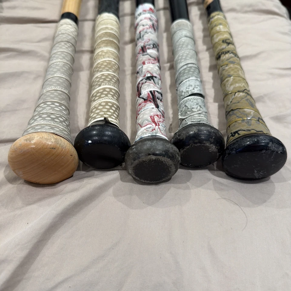 5 murciélagos de madera, 3 murciélagos bomba y 2 marucci Foto 1 de 3