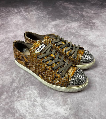 Sneakers donna MIU MIU stampa serpente pelle verniciata borchie punta cappuccio taglia 37