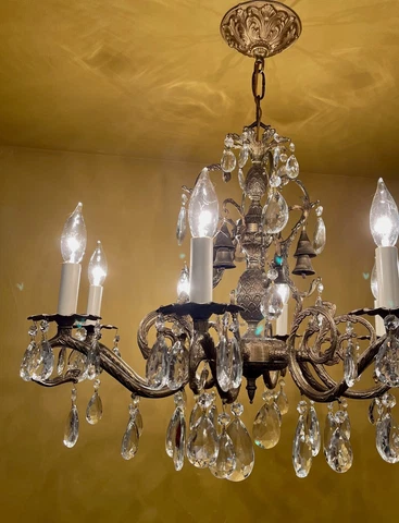 Vintage Lighting 1960s Hollywood Regency brass LARGE crystal chandelier. 26 wide Cover