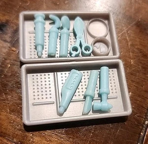 Li’l Woodzeez Walk-in Health Clinic Doctor Office Replacement Instruments Tray - Picture 1 of 2