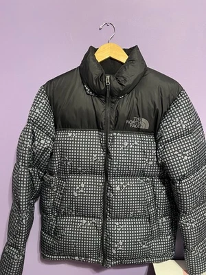 The North Face Men's Puffer Jacket, Size M - Image 1 of 4