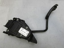 Opel VIVARO Combi (J7) 1.9 DTI Throttle Pedal 7700313060