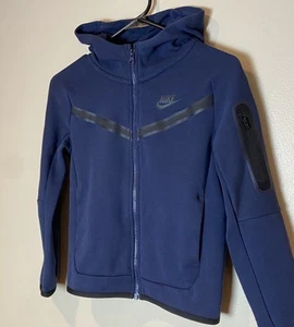 Boys S Nike NSW TECH FULL ZIP HOODED SWEATSHIRT Navy Blue CU9223-410 - Picture 1 of 6