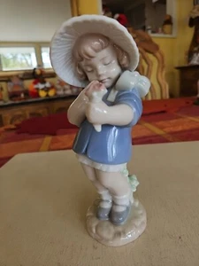 NAO Lladro UNO PARA MÍ, UNO PARA TI. # 1315. Estatuilla de porcelana retirada - Imagen 1 de 8