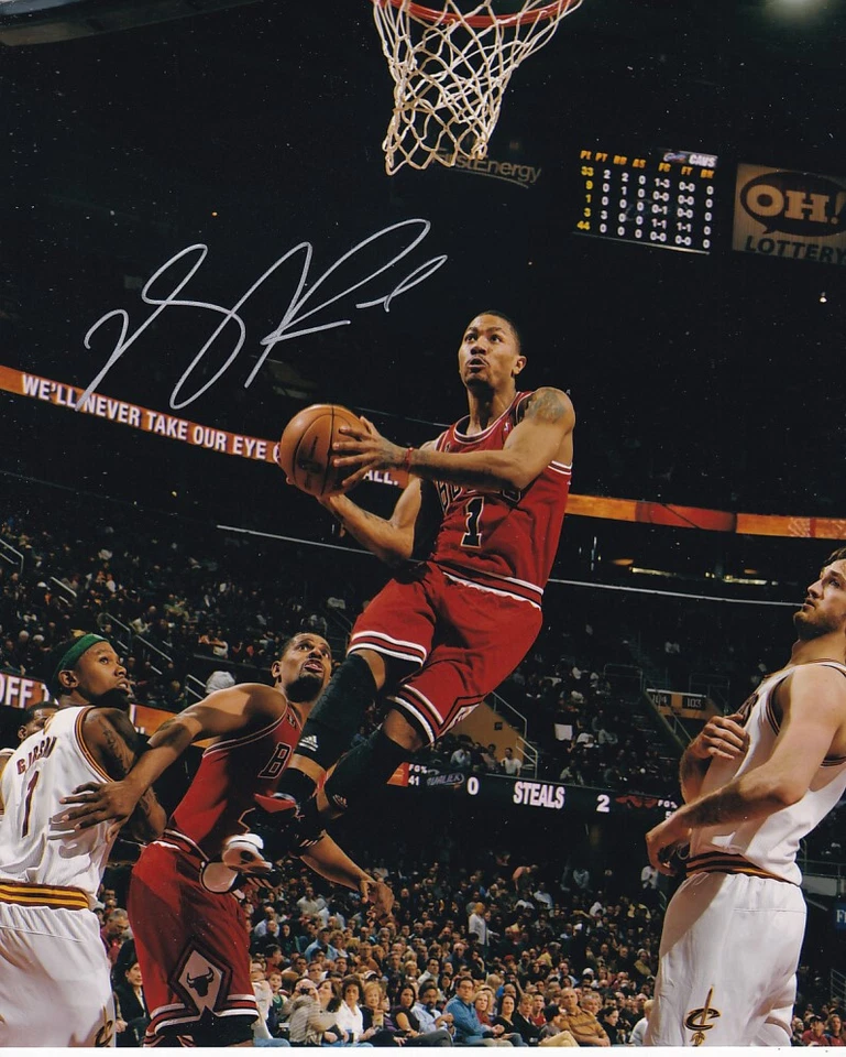 FOTO 8X10 AUTOGRAFIADA FIRMADA POR DERRICK ROSE Bulls de Chicago Foto 1 de 1