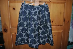 NEW WOMEN'S BLUE FLORAL PLEATED FULL SKIRT SIZE 8. FULLY LINED. HEAVYWEIGHT - Picture 1 of 2