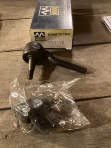 NOS 1 MOOG ES317R Tie Rod End - Picture 1 of 3