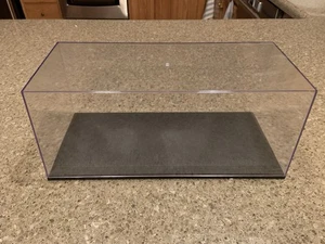 AUTOart Plastic 1/18 Scale Model Car Display Box Case - Picture 1 of 2