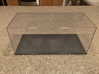 AUTOart Plastic 1/18 Scale Model Car Display Box Case - Image 1 of 2