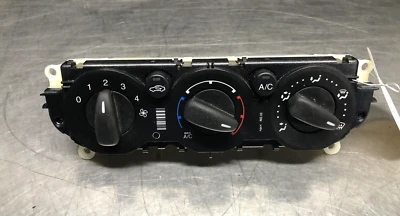 2013 年福特福克斯热空调温度气候控制暖通空调 — 第 1/4 张图片