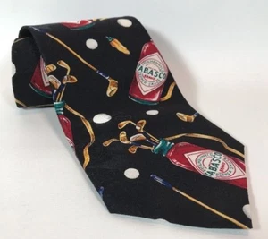TABASCO CRAVATTA UOMO SALSA PEPE TEMA GOLF SU CRAVATTA NERA DA COLLEZIONE - Foto 1 di 6