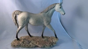 ROYAL DOULTON " MOONLIGHT " 2671 ( MATTE GREY ) ON CERAMIC PLINTH - Picture 1 of 1