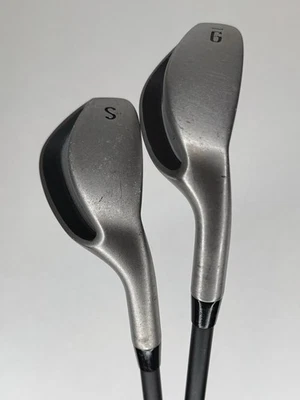 NIKE GOLF VR TW Tiger Woods Junior Youth Sand Wedge SW & 9 Iron Graphite RH - Image 1 of 3