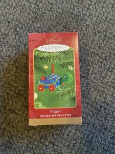 Vintage Hallmark Keepsake Ornament WIGGLES Hanging Wood Turtle Pull Toy Design - Picture 1 of 3
