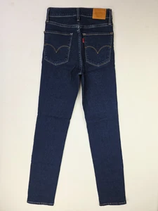 Levis Size 26X32 Womens 724 High Rise Straight Blue Denim Premium Logo Tag Jeans - Picture 1 of 15
