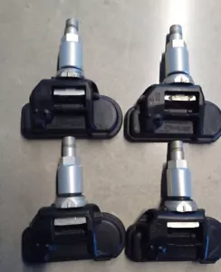 4x original Schrader Mercedes RDK Sensor Reifendrucksensor A0009050030 gebraucht - Picture 1 of 6