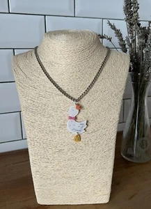 Bigiotteria vintage - COLLANA Con PENDENTE OCA OCHETTA, Lunga Argento, anni 2000 - Foto 1 di 3