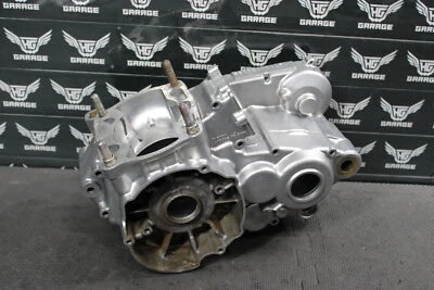 1989 SUZUKI RM250 OEM LEFT RIGHT ENGINE CRANKCASE CRANK CASES BLOCK 11300-28897 - Image 1 of 4