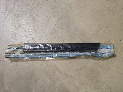 Nuevo de Lote Antiguo 1988 1989 1990 Chavy Cavalier Carrocería Moldura Lateral 22539615, Driver Quarter LH Foto 1 de 4