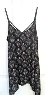 XS MOSSIMO Negro Rosa Floral TANK TOP Túnica Blusa Columpio Boho Correa de Espagueti V Foto 1 de 4
