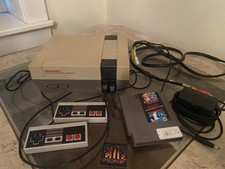 Nintendo Entertainment System NES Classic Console 2 Controllers+ Mario/Duck Hunt