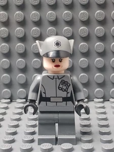 LEGO Star Wars First Order Officer (Female) Minifigure 75104 - Picture 1 of 2