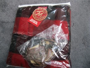 VINTAGE MARLBORO COUNTRY STORE BUFFALO PLAID RED BLACK BLANKET 85% WOOL NWT NICE - Picture 1 of 5