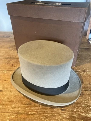 Grey Top Hat In Original Box W.L Thomson Glasgow Vintage Great Condition - Image 1 of 4
