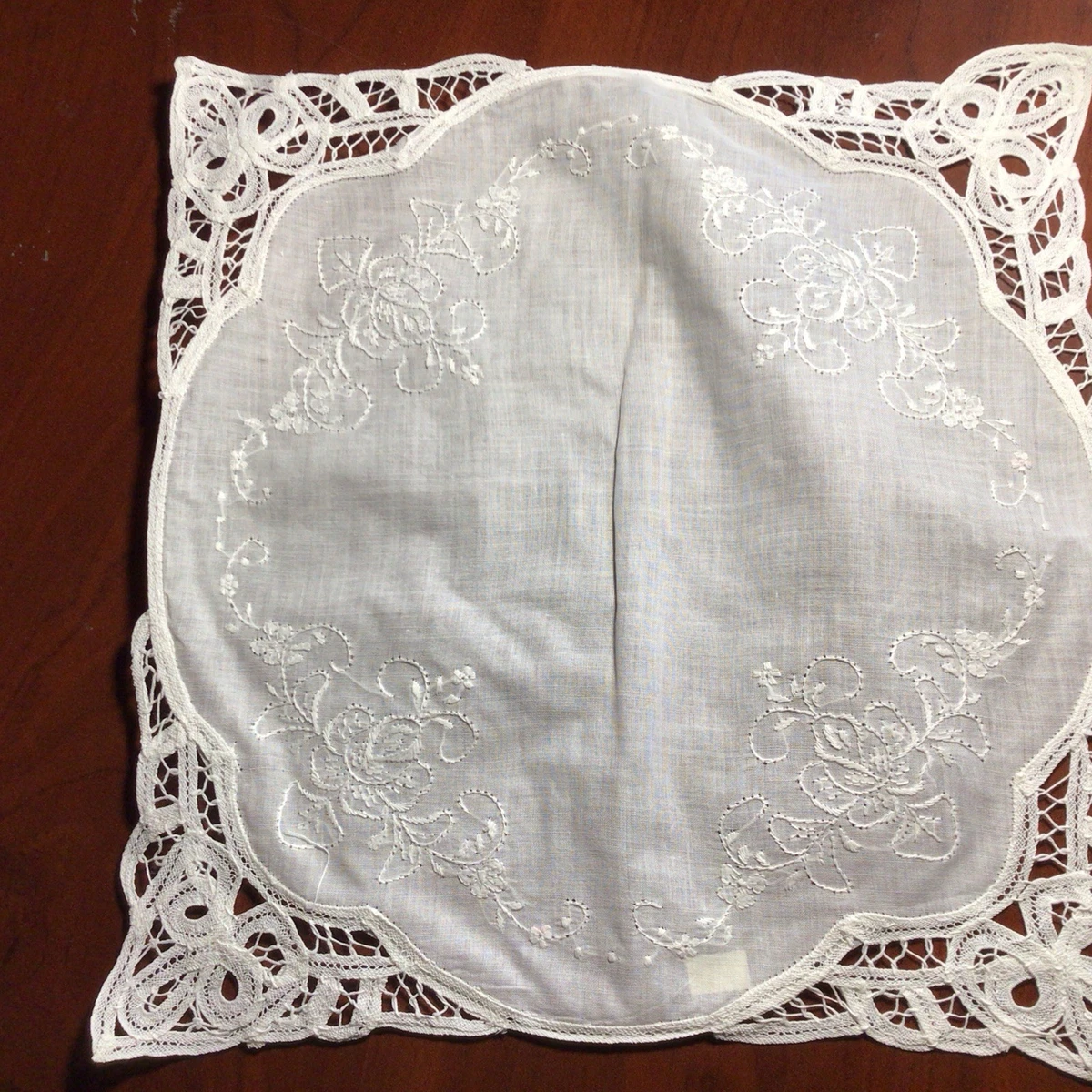 Bewudy 6pcs Vintage Floral Embroidered Handkerchiefs For Women | Butterfly Lace Cotton Hankies For Wedding, Party & Everyday Use-996383