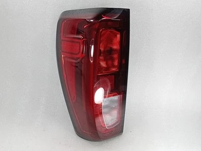 2024-2025 GMC Sierra 2500 3500 12450 LH taillight Incandescent SRW 85727853 - Image 1 of 4