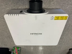 HITACHI CP-WX8265 LCD PROJECTOR WXGA 1280x800 6500 LUMENS-NEEDS LAMP - Picture 1 of 3