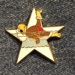 Pin Olímpico de Natación Sincronizado ~ Mascota Sam el Águila ~ 1984 Los Ángeles - Imagen 1 de 2