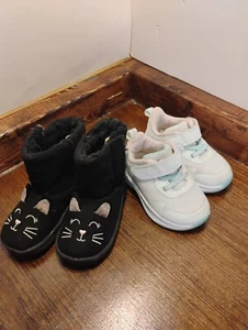 Size 4 Toddler Sneakees And Boots. - Picture 1 of 5