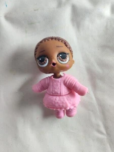 Muñeca sorpresa LOL con traje rosa  - Imagen 1 de 6