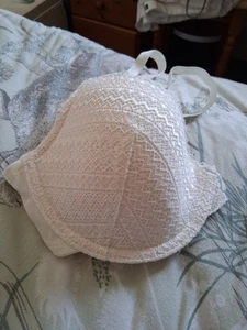 Bra - Picture 1 of 3