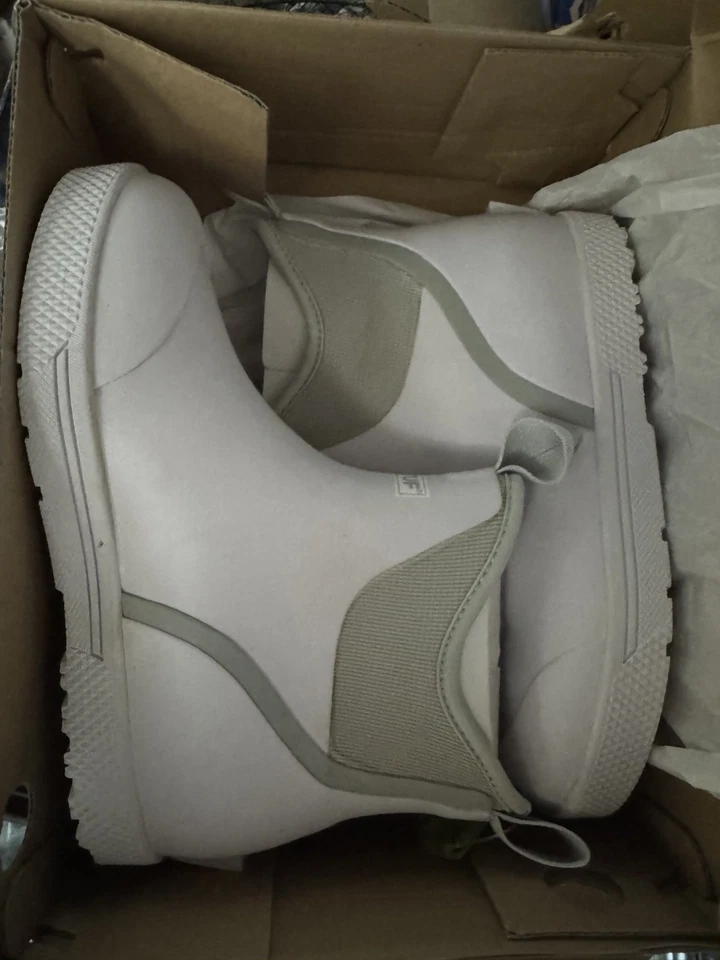 Xtratuf XMW-100 Men's Wheelhouse White Size 9 Deck Boots