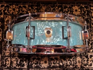 Ludwig 4" x 14" Classic Maple Custom Snare Drum - Teal Pearl - Picture 1 of 7