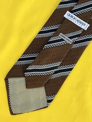 Authentic GIORGIO ARMANI CRAVATTE Striped Design On Brown 100% Silk Necktie Tie - Image 1 of 4