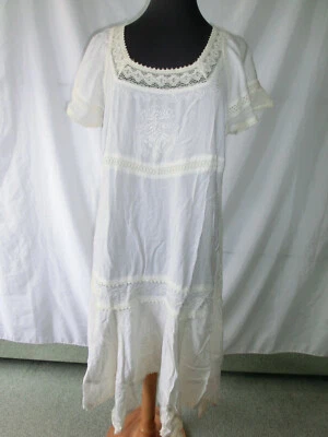 IBIZA Kleid weiß Rüschen traditionell bestickt Spitze COLINE Gr. XL NEU - Bild 1 von 4