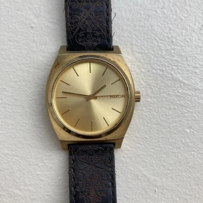 Reloj de Colección NIXON MINIMAL Time Teller Hombre Tono Dorado Correa de Cuero BATERÍA NUEVA Foto 1 de 4