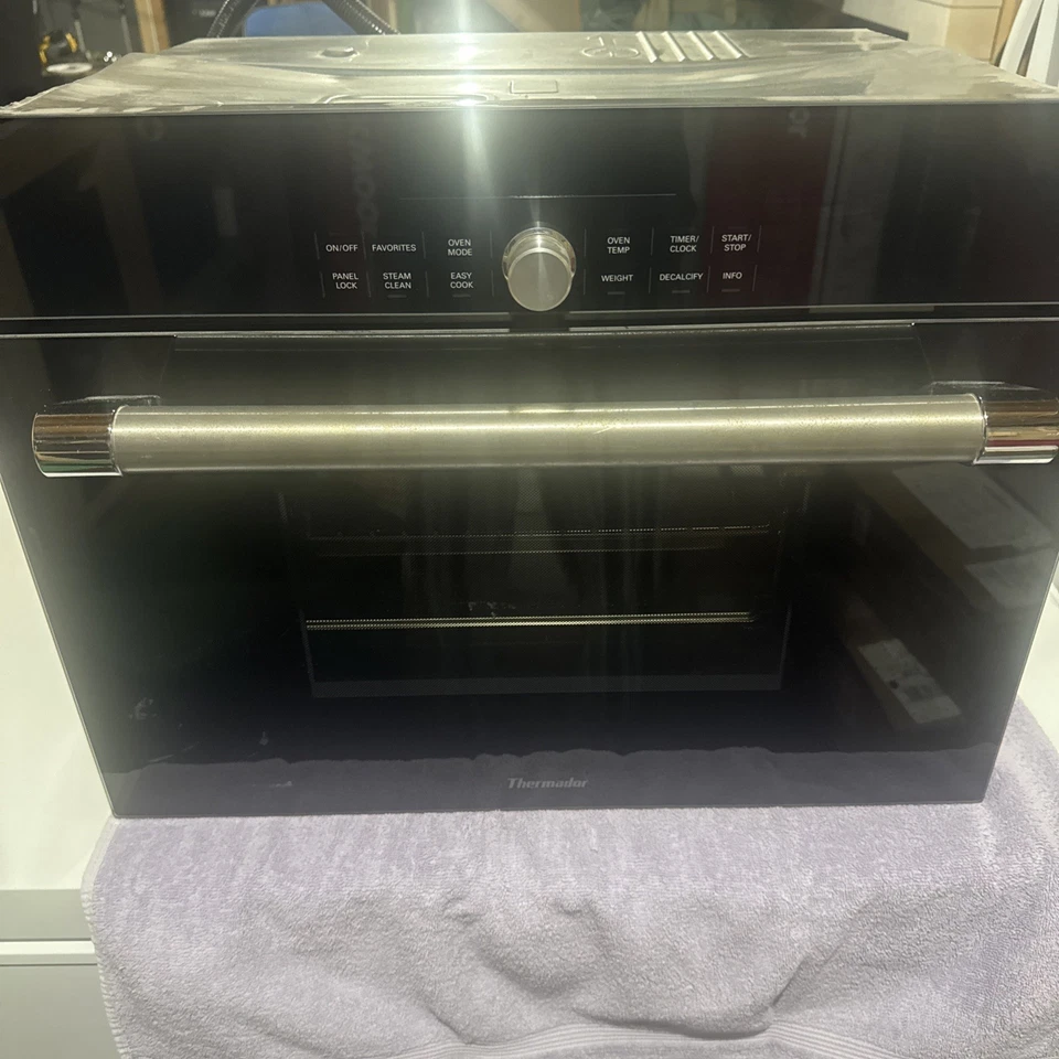 Thermador 24 Inch Single Combination Steam/Convection Wall MES301HP LOCAL PCK UP - Image 1 of 4