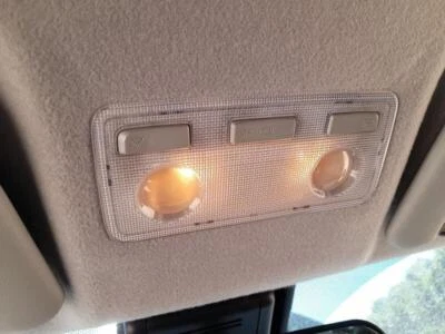 812600D070B0 innenraumbeleuchtug für TOYOTA YARIS ( P13 ) 1.5 HYBRID 4986490 Foto 1 de 3